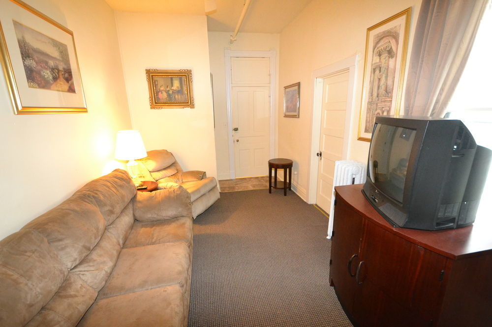 Perfect Stay Inn & Suites Blair Buitenkant foto